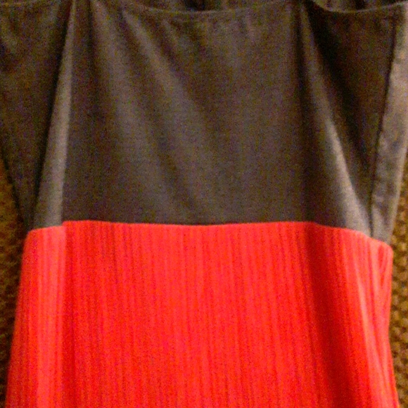 Dress with ultra thin straps/bralette style - Picture 3 of 7